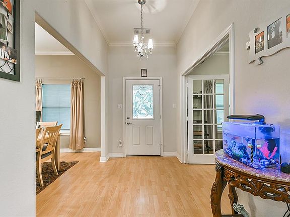 5th image of 4001 Galveston Ave