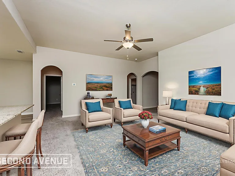 2109 Lorrie Ln — Photo 2