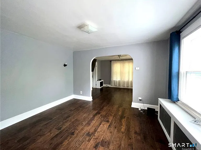 1105 Hillside Ave — Photo 6