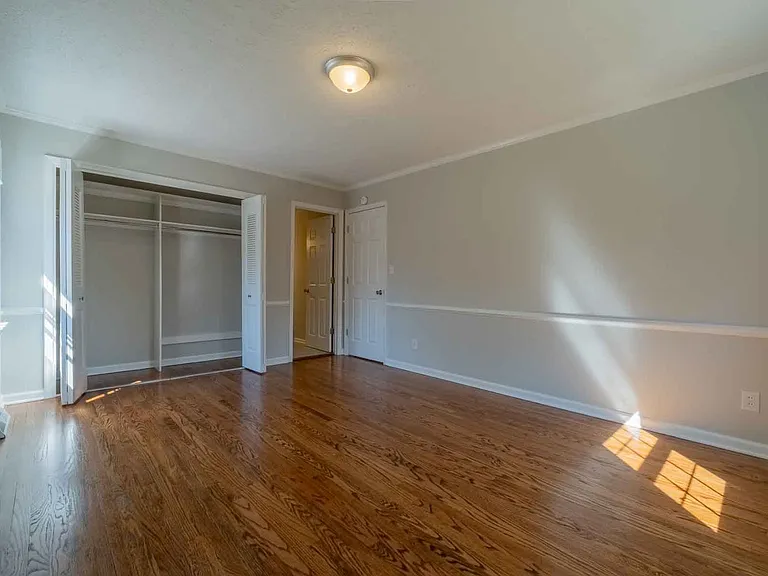 123 Temple Cir — Photo 17