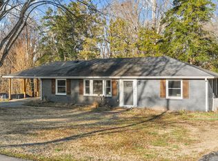 1690 Valley Rd, Clarksville, TN 37043