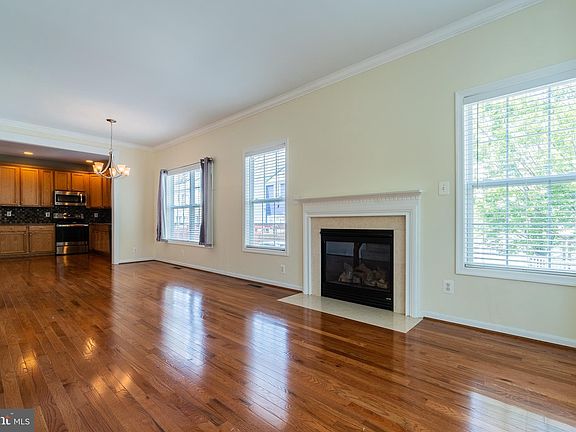 4th image of 1314 Wythe St