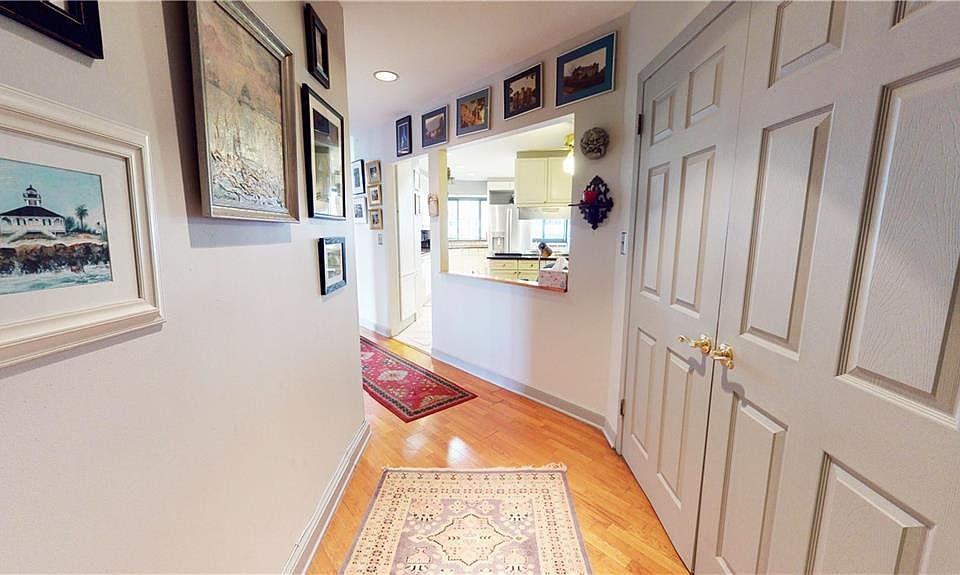 1st image of 10 Bay Street Lndg #7I-J