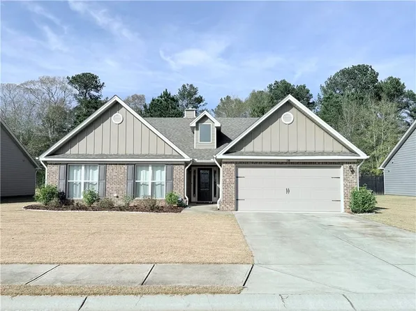 138 Livingston Ct, Winder, GA 30680