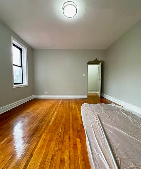 111 E 21st St #2 — Photo 6
