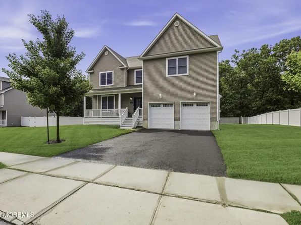 4 Morgan Court, Manchester, NJ 08759
