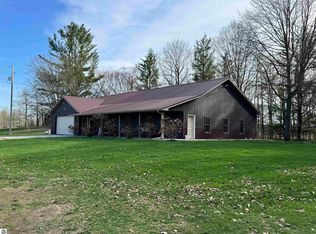 7765 N Summerton Rd, Clare, MI 48617