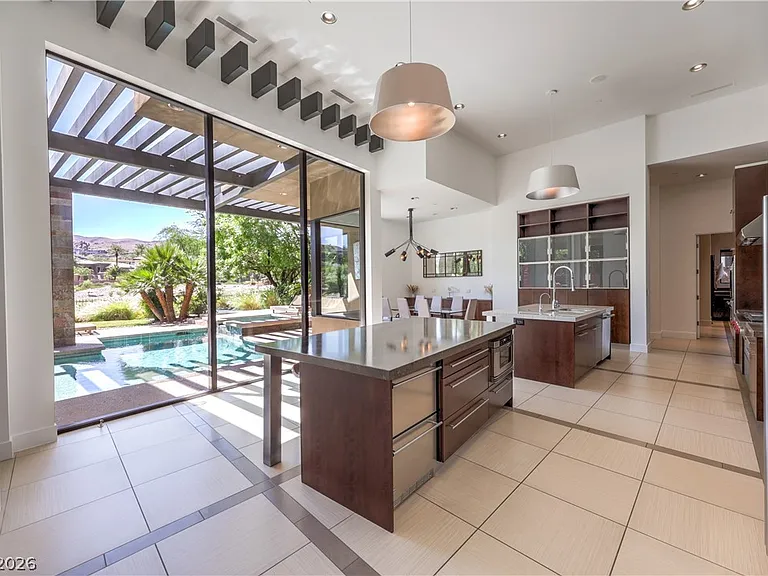 1501 Foothills Village Dr — Photo 21