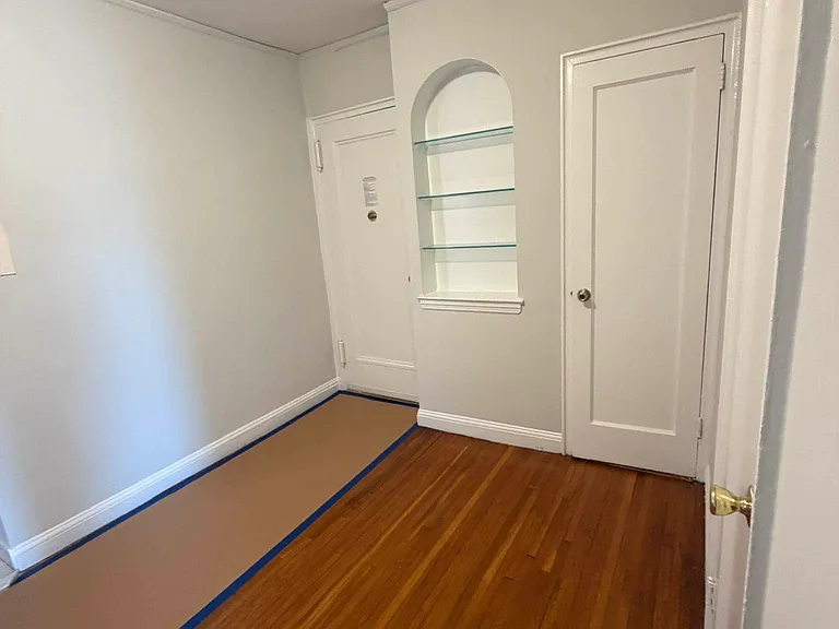 3300 Netherland Ave #22 — Photo 2