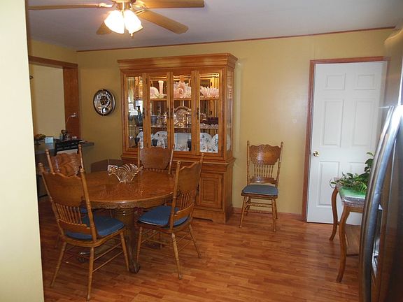 4th image of 428 Juniper Ave