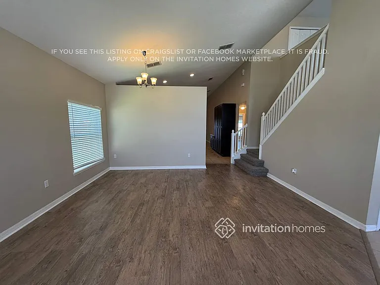 1129 Hacienda Cir — Photo 5