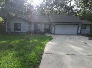 710 N 15th St, Fernandina Beach, FL 32034