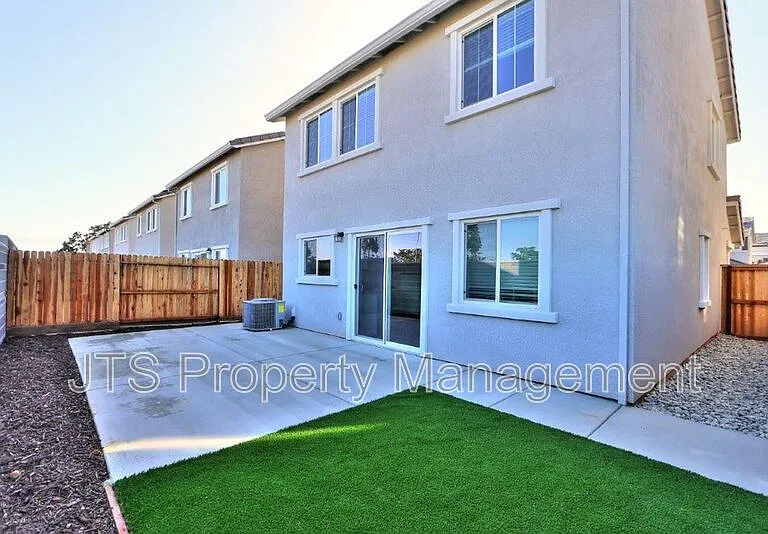 2097 Shady Tree Cir — Photo 68