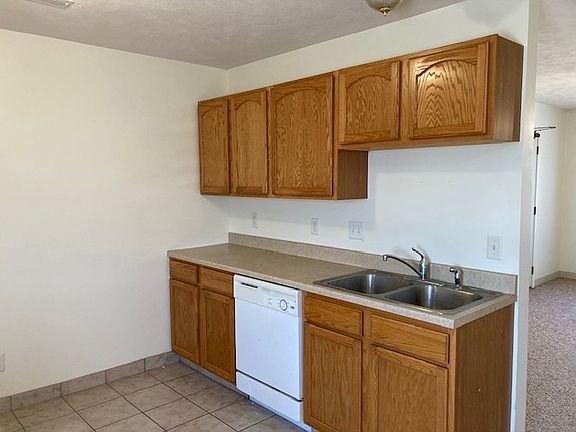 5th image of 1910 W 38th St
