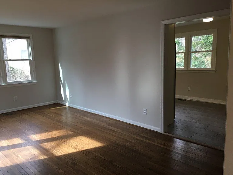 407 Walnut St — Photo 7