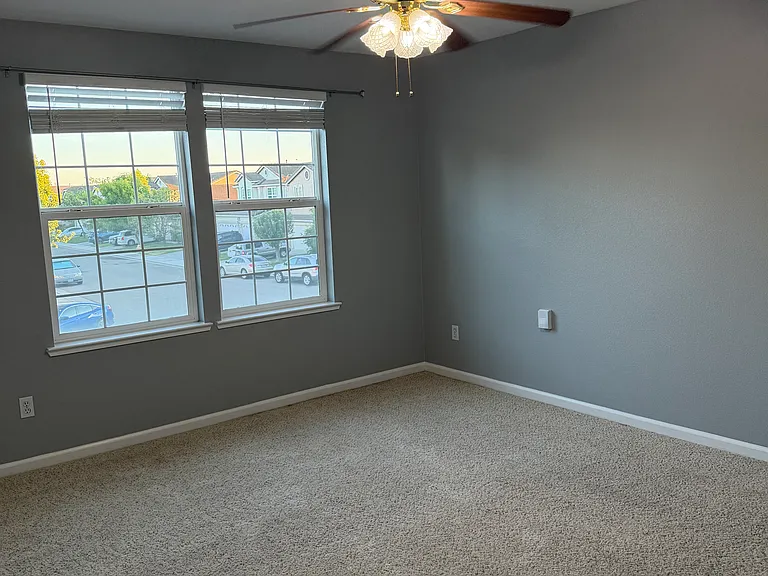 6483 Crestview Cir — Photo 16