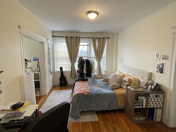 5th image of 1637 Commonwealth Ave #38A