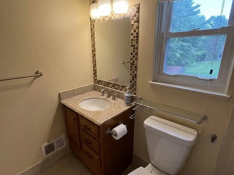 3661 Root Dr — Photo 17