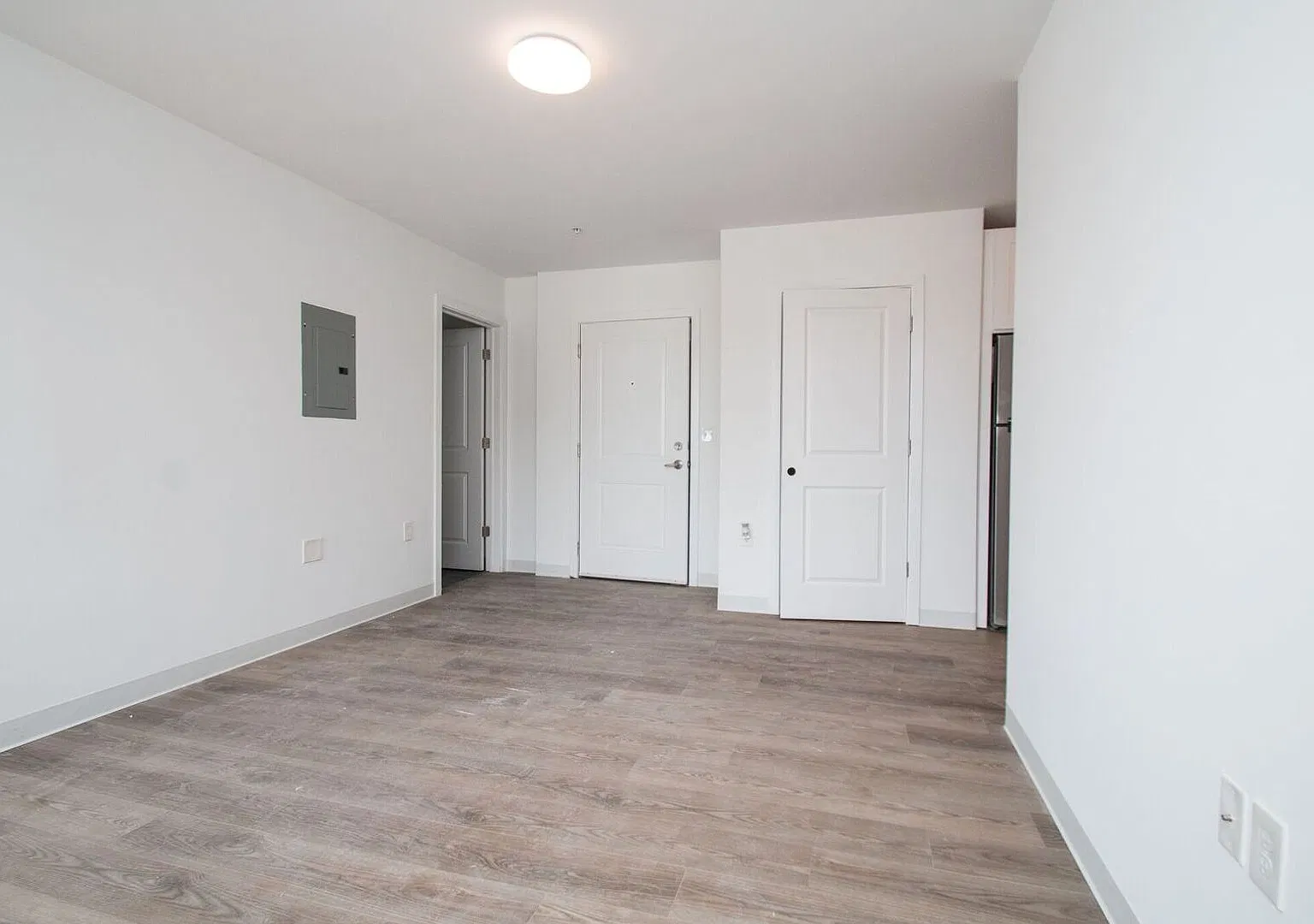 Fern Rock Court — Photo 4