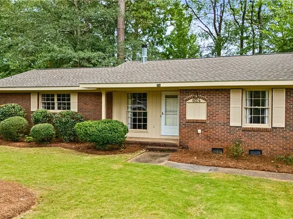 624 Thorpe St, Auburn, AL 36830