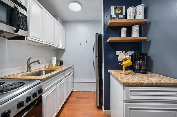 Rented by Furnished Habitat | media 18