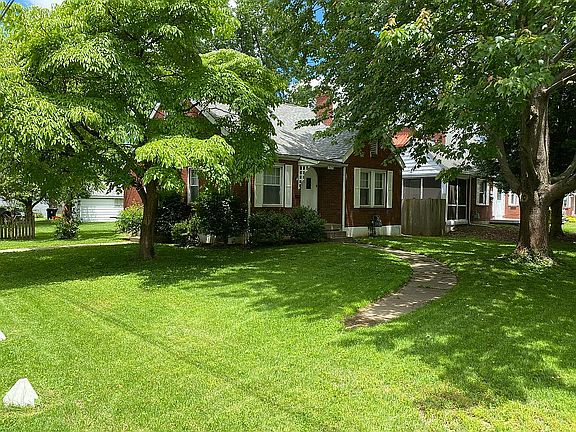 4th image of 925 Ardmore Dr