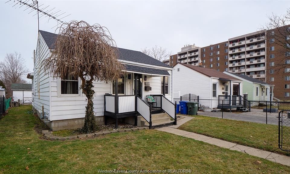 736 McDougall St, Windsor, ON N9A 1L8 MLS 23003570 Zillow