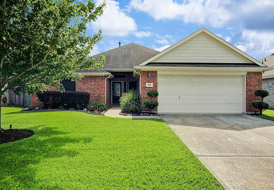 1st image of 206 Tanya Dr