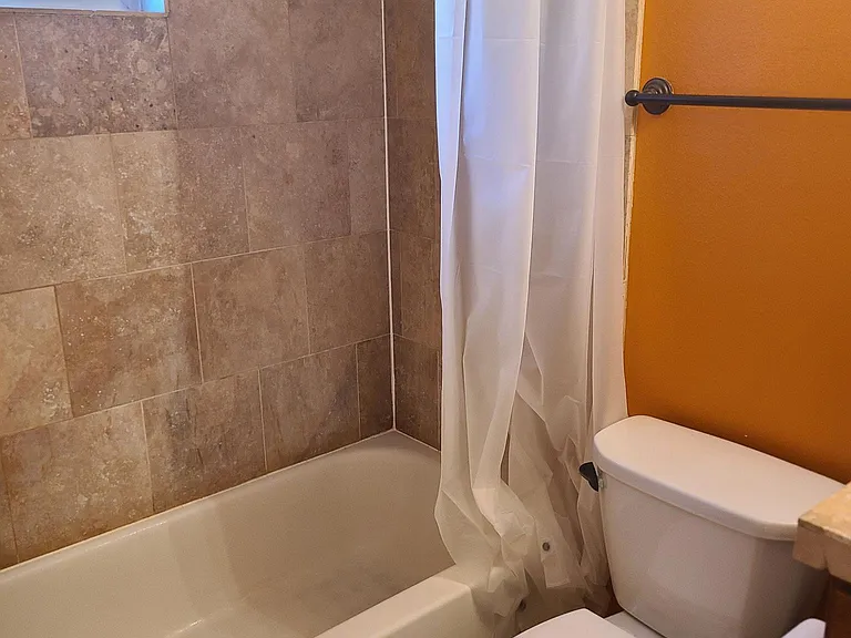 3039 Beacon Ave S #B — Photo 5