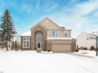 2940 Elmer Dr, Brunswick, OH 44212