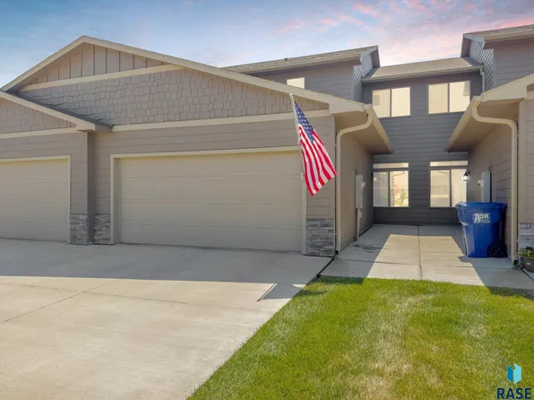 229 E Ivy Rd, Tea, SD 57064