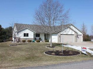 N7041 Elizabeth Dr, Holmen, WI 54636