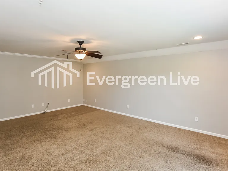 135 White Rock Dr — Photo 7