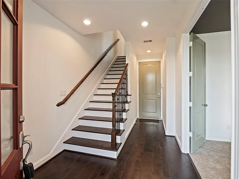 9674 Knight Rd — Photo 7