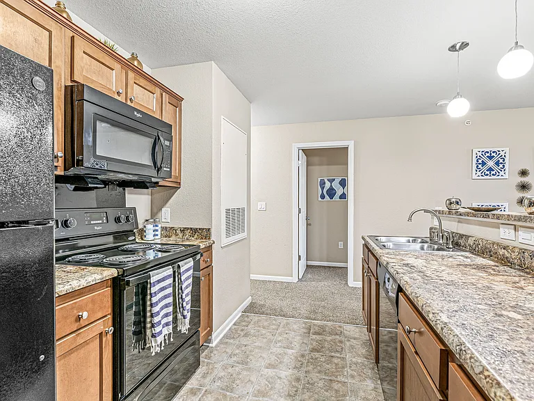 Arborwood Apartments — Photo 35