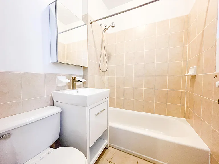 150 Brighton 15th St #6F — Photo 6