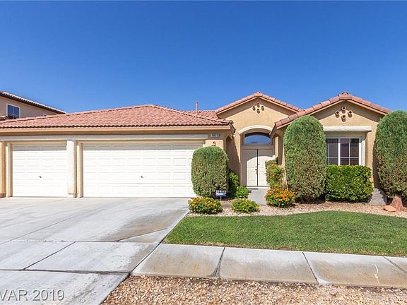 2nd image of 7823 Osage Canyon St