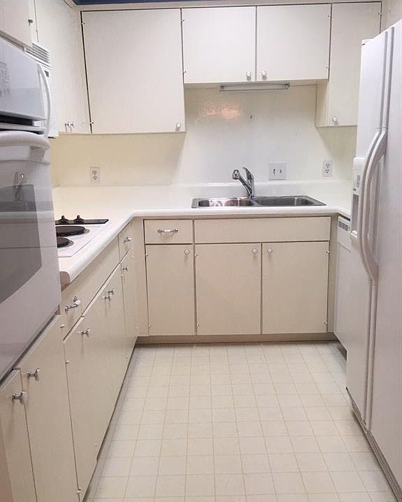 1st image of 2701 Bellefontaine St APT A21