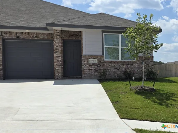 202 Green Valley Dr, Copperas Cove, TX 76522