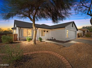 1529 W Camino Acierto, Sahuarita, AZ 85629