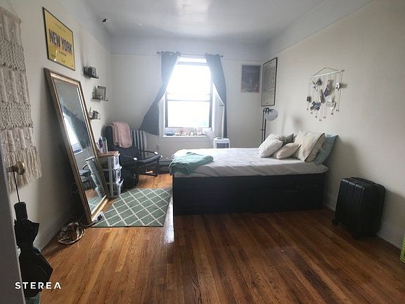 3rd image of 3706 69th St APT 6C