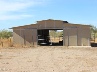 710 W Hawk Way, Amado, AZ 85645