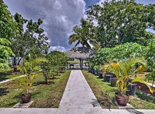 4548 W Alhambra Cir, Naples, FL 34103