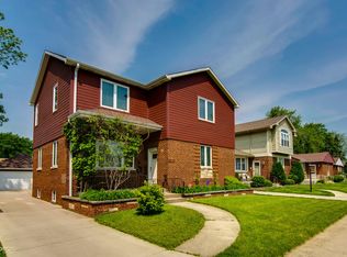 2340 Stratford Ave, Westchester, IL