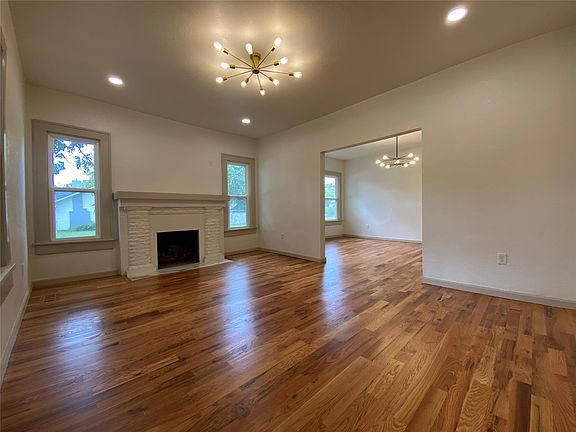5th image of 328 S Hickory St