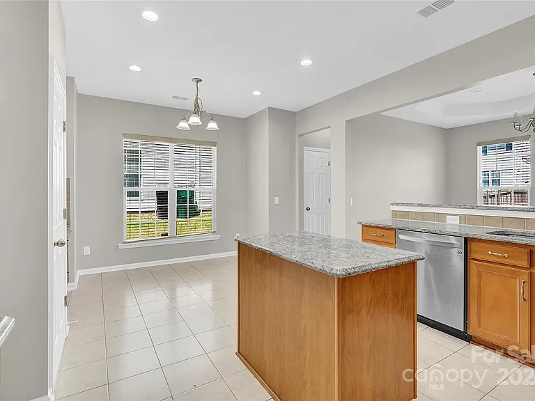 11239 Cypress View Dr — Photo 16