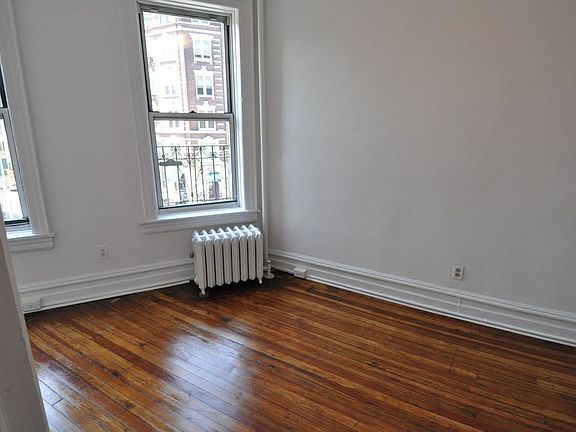 3rd image of 30 Charles St APT 61