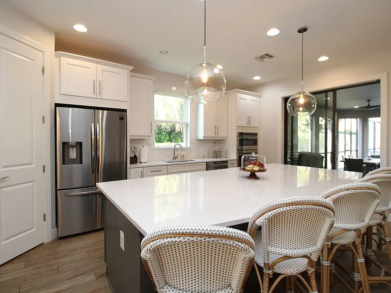 9423 Terresina Dr — Photo 34