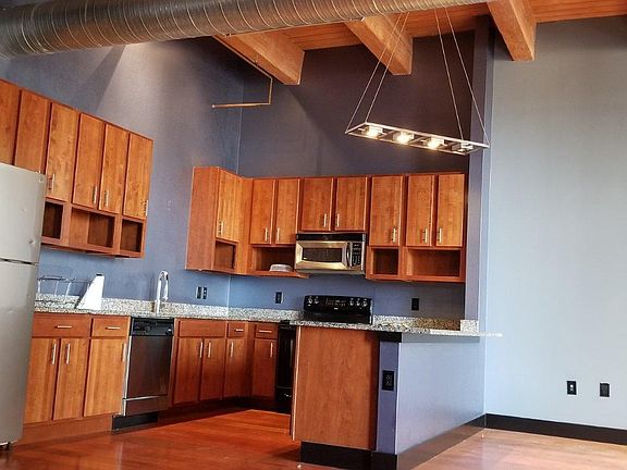 2nd image of 1114 Lucas Ave Unit 318