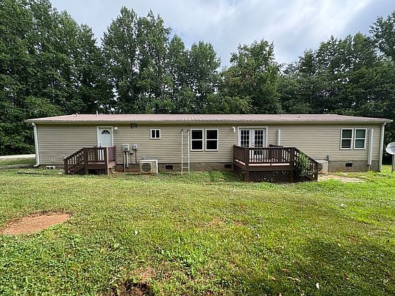 3rd image of 446 Roller Mill Rd